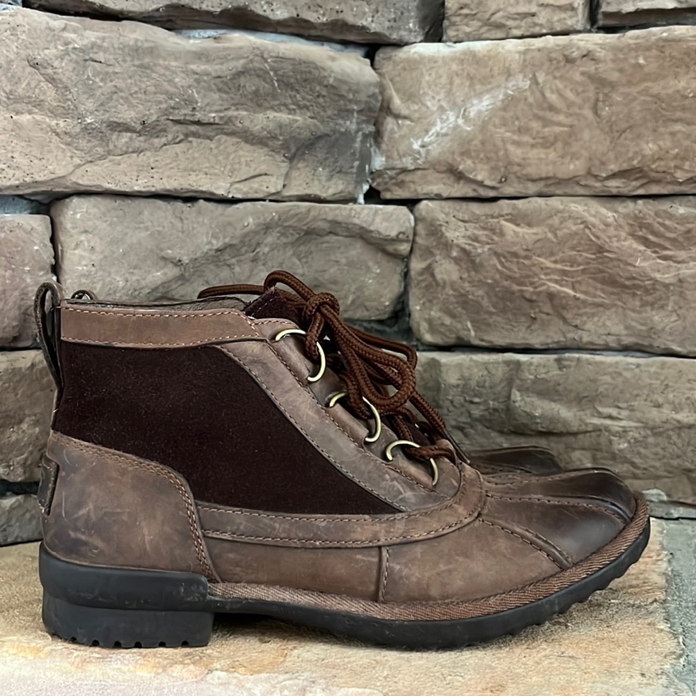 Ugg Heather Coconut Shell Boot / Brown / SZ 7